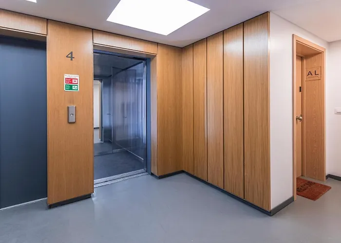 Bright & Comfy Flat In By Lovelystay Apartment *