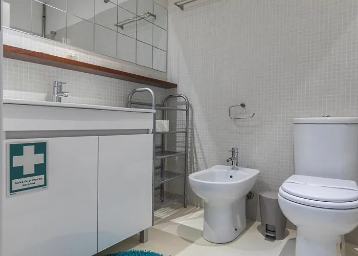 Bright & Comfy Flat In By Lovelystay Apartment