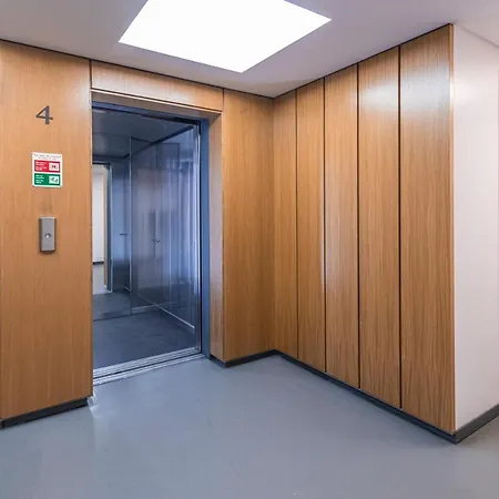 Bright & Comfy Flat In By Lovelystay Daire *