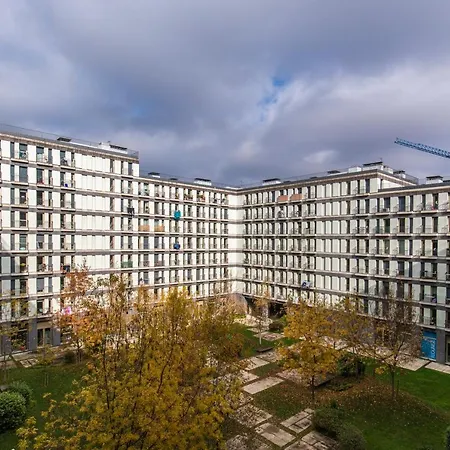 1bdr Flat With Balcony & Parking By Lovelystay * Lizbona