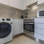 Bright & Comfy Flat In By Lovelystay Apartament *
